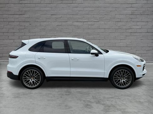 Used 2023 Porsche Cayenne Platinum Edition AWD/4WD image 9