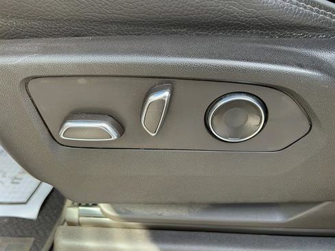 Used 2024 GMC Sierra 3500 Denali image 14