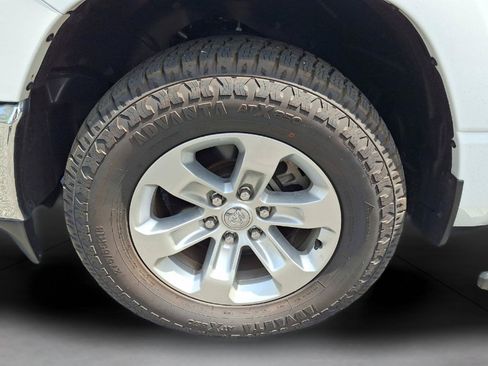 Used 2024 RAM 1500 Laramie AWD/4WD image 7