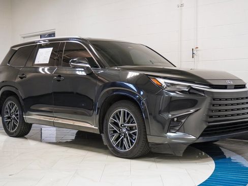 Used 2024 Lexus TX 350 AWD image 5