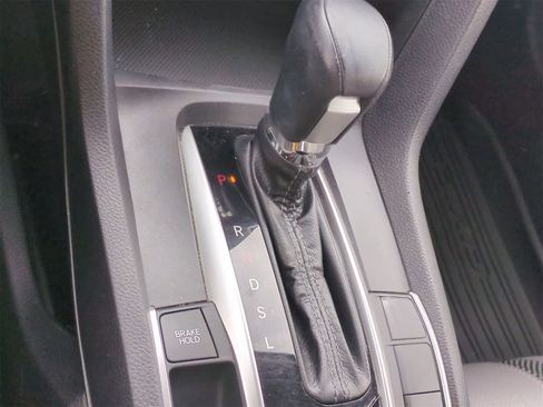 Used 2019 Honda Civic EX-L image 32