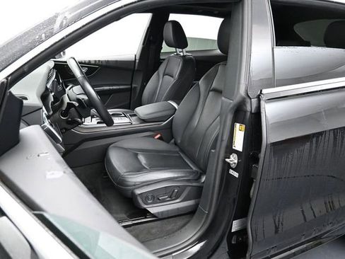 Used 2021 Audi Q8 Premium Plus w/ Premium Plus Package image 10