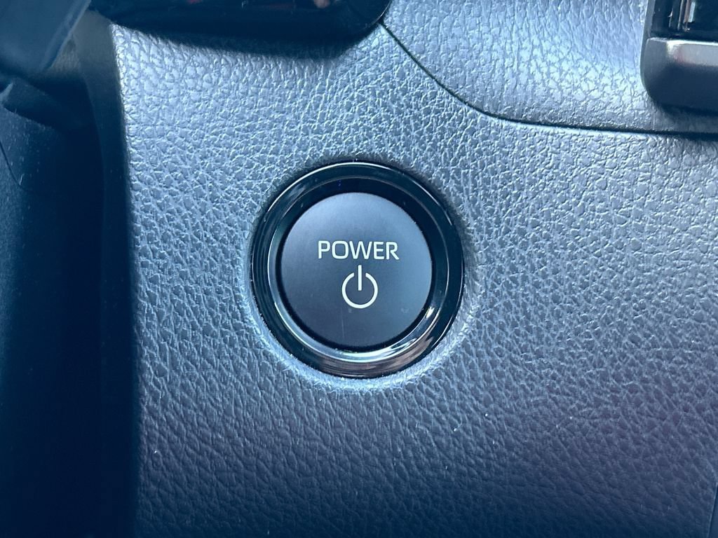 Certified 2025 Toyota Camry SE FWD image 19