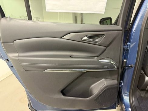 New 2026 Chevrolet Traverse LT image 24