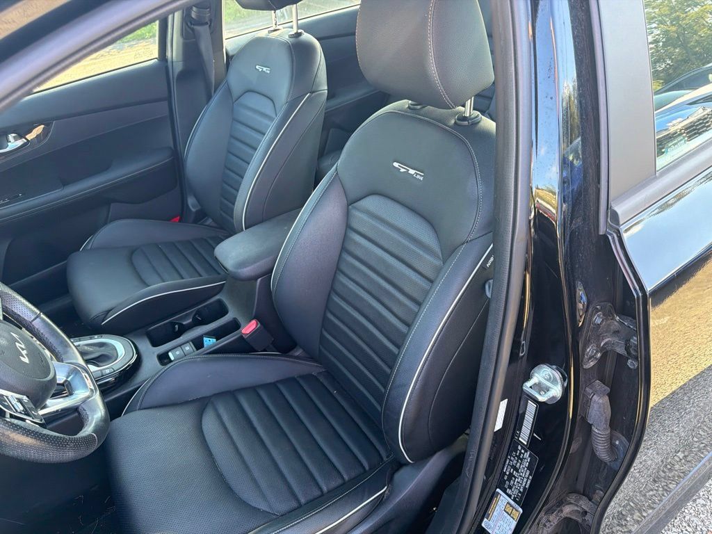 Certified 2024 Kia Forte GT-Line w/ GT-Line Premium Package FWD image 14