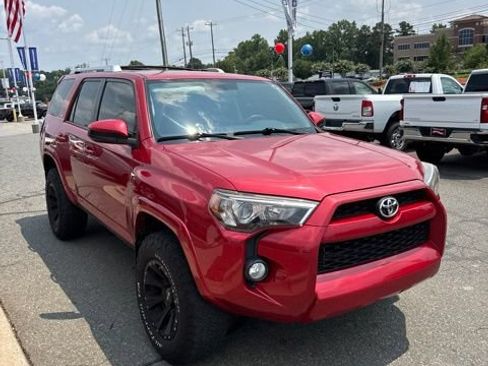 Used 2016 Toyota 4Runner SR5 AWD/4WD image 1