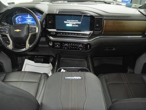 Used 2024 Chevrolet Silverado 3500 High Country w/ Technology Package AWD/4WD image 34