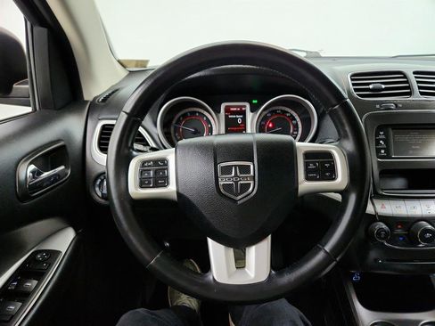 Used 2019 Dodge Journey SE w/ Premium Group FWD image 16