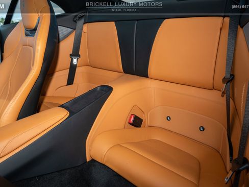 Used 2019 Ferrari Portofino image 9