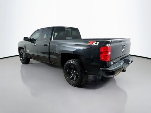 Used 2017 Chevrolet Silverado 1500 LT w/ Midnight Edition AWD/4WD image 5
