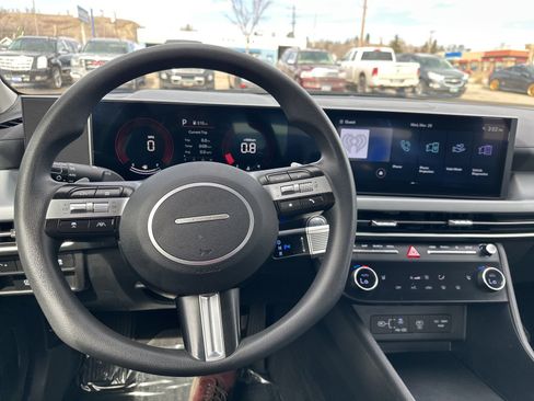 Used 2025 Hyundai Sonata SEL AWD/4WD image 37