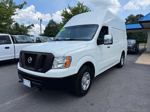 Used 2020 Nissan NV 3500 SV w/ Navigation Package RWD image 3