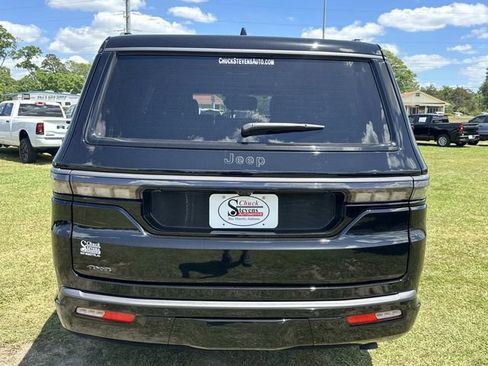 New 2026 Jeep Grand Wagoneer Limited AWD/4WD image 4