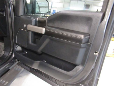 Used 2019 Ford F150 Raptor w/ Equipment Group 802A Luxury AWD/4WD image 21