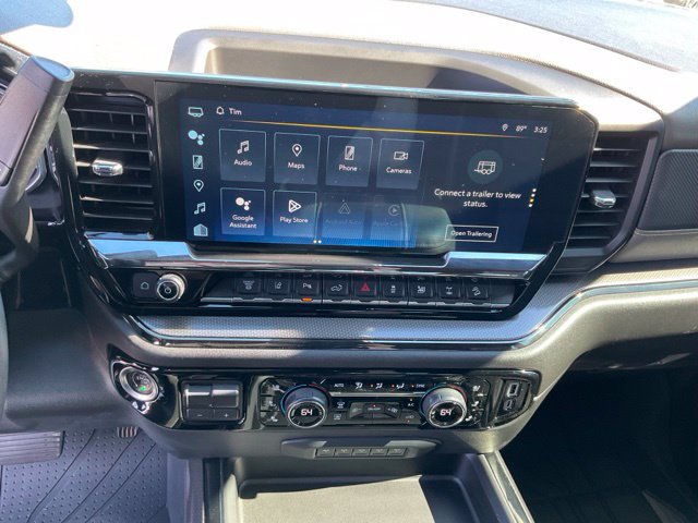 Used 2024 Chevrolet Silverado 2500 ZR2 w/ Technology Package AWD/4WD image 13