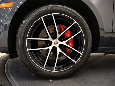 Used 2024 Porsche Macan S image 16