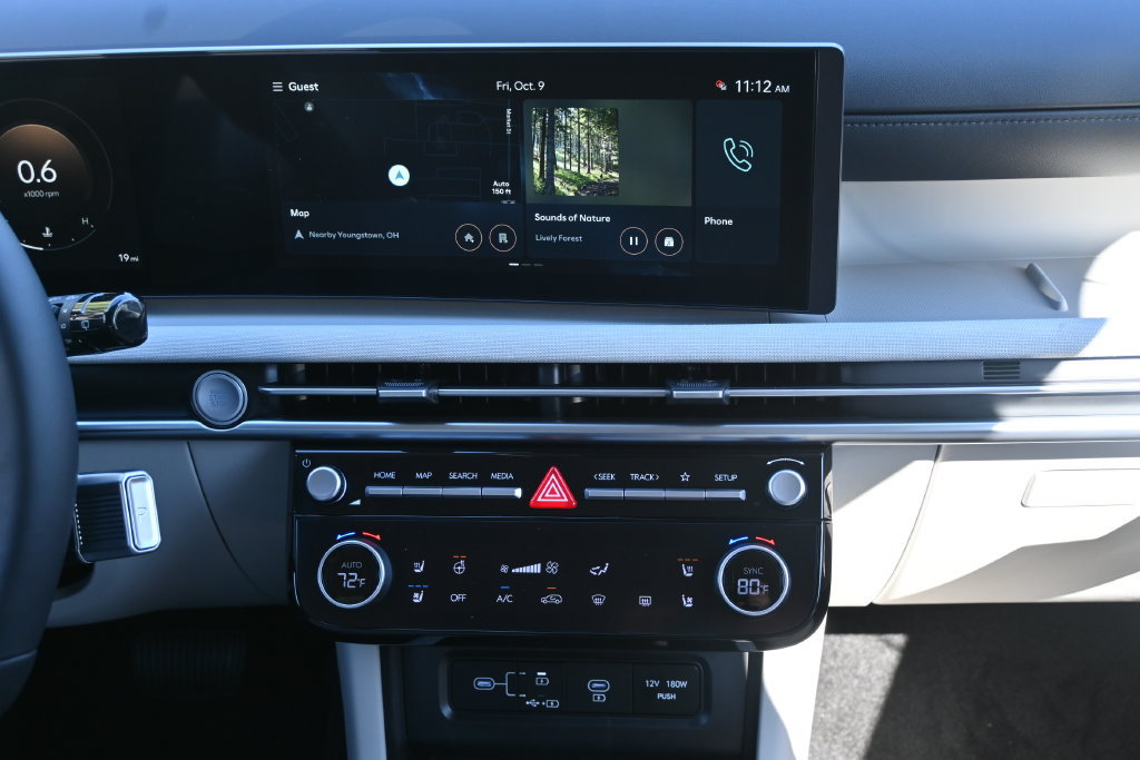 New 2026 Hyundai Tucson Limited AWD/4WD image 16