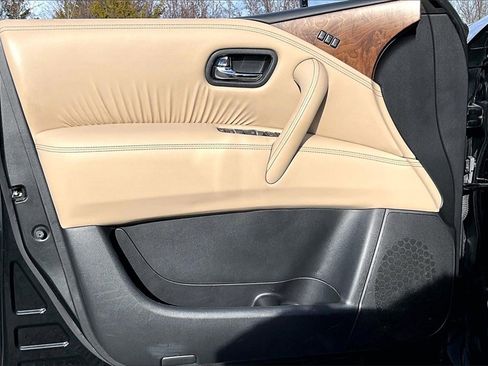 Certified 2023 Nissan Armada SL image 18