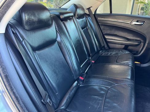 Used 2017 Chrysler 300 Limited AWD/4WD image 19