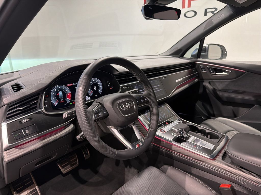 Used 2025 Audi SQ7 Prestige AWD/4WD image 12