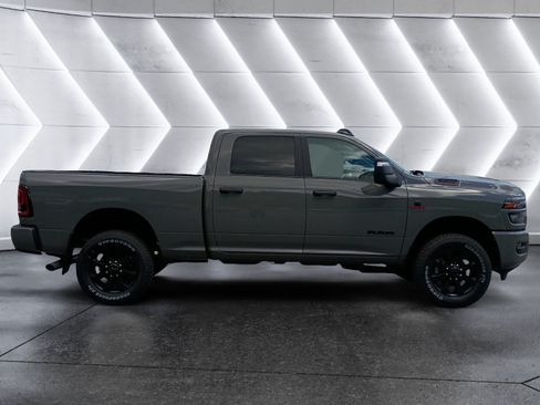 New 2026 RAM 3500 Big Horn AWD/4WD image 7