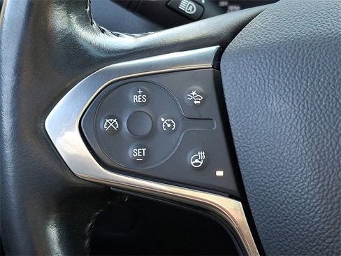 Used 2022 Chevrolet Traverse RS image 23