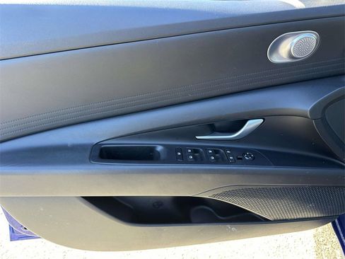 Certified 2023 Hyundai Elantra SEL image 19
