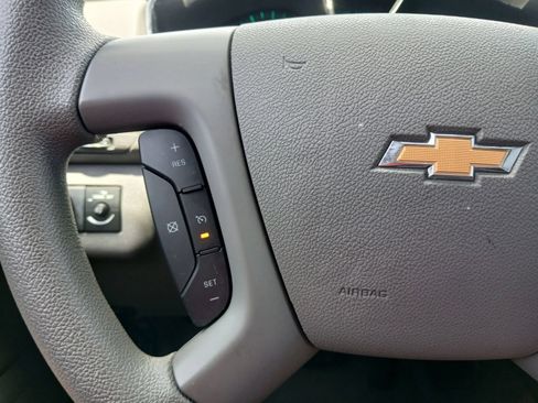 Used 2016 Chevrolet Traverse LS FWD image 28