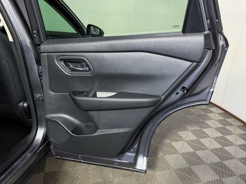 Certified 2025 Nissan Rogue S image 39