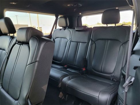 Certified 2024 Jeep Wagoneer L 4WD w/ Rear Seat Video Group 1 image 22