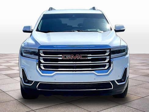 Used 2023 GMC Acadia SLT w/ Technology Package FWD image 3