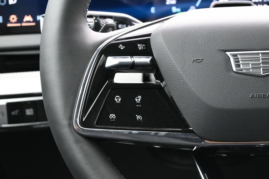 New 2027 Cadillac Optiq Premium Sport w/ LPO, Floor Liner Package AWD/4WD image 14