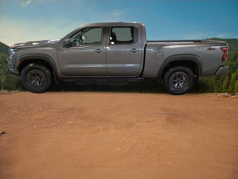 New 2026 Nissan Frontier PRO-4X w/ Pro-4x Convenience Package image 2