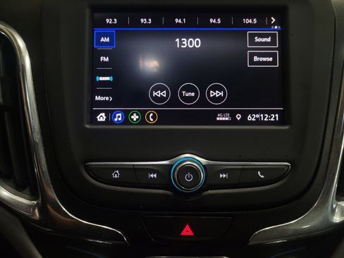 Used 2020 Chevrolet Equinox LT w/ Driver Convenience Package image 25