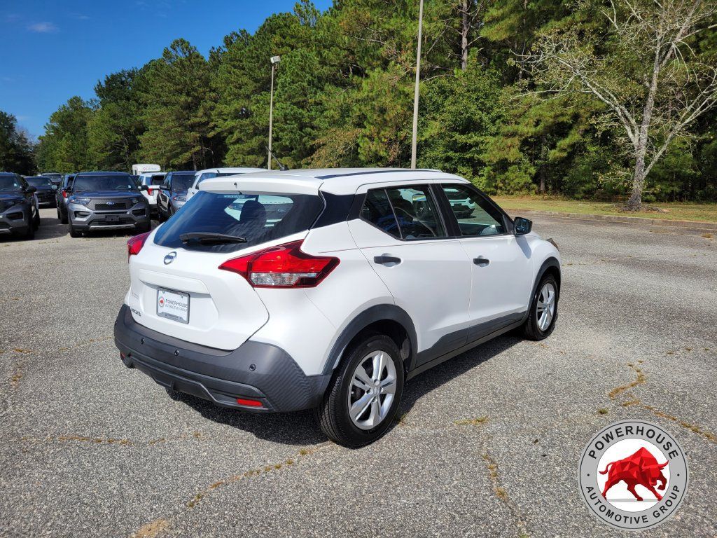 Used 2020 Nissan Kicks S FWD image 6