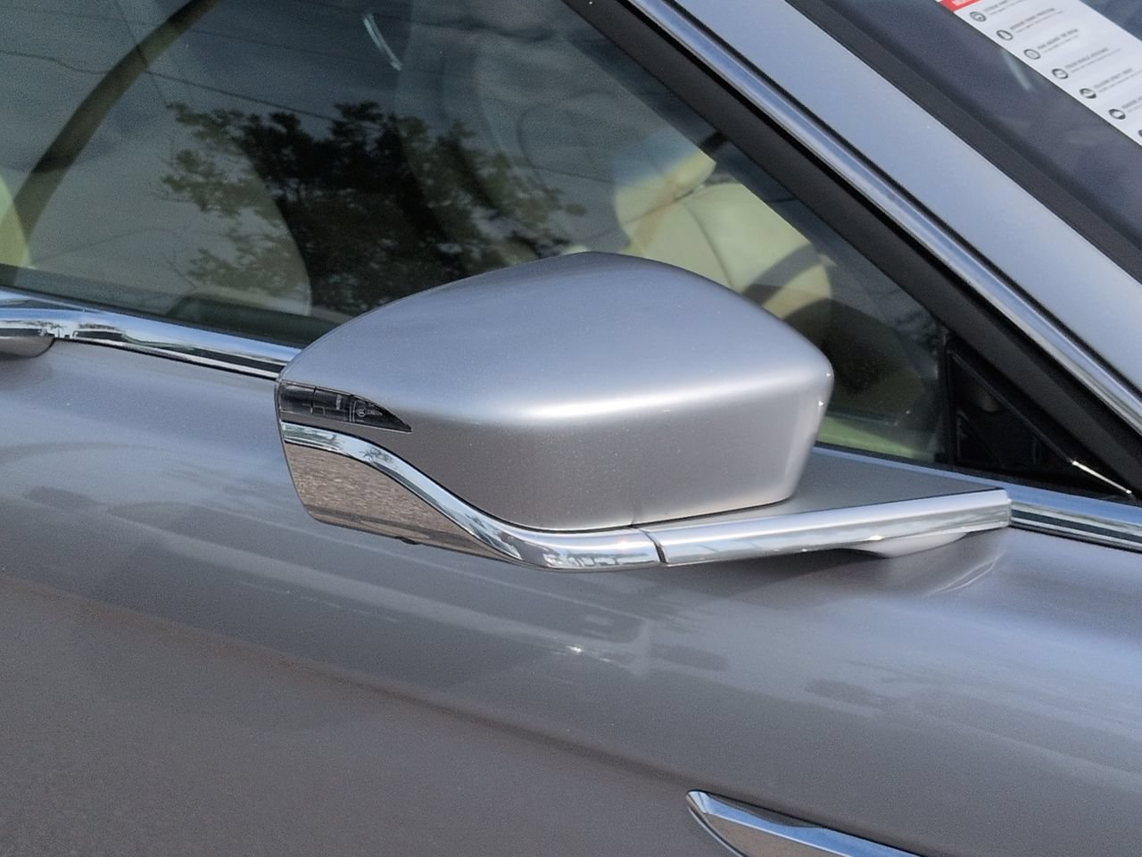 Used 2020 Lincoln Continental Reserve FWD image 12