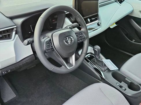 New 2026 Toyota Corolla SE FWD image 3