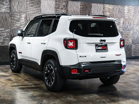 Used 2023 Jeep Renegade Trailhawk AWD/4WD image 11