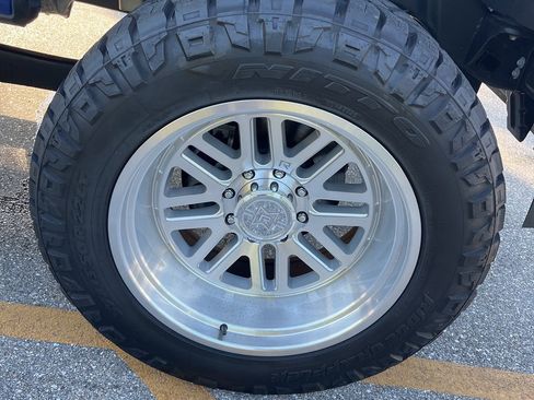 Used 2026 Ford F250 Lariat w/ Black Appearance Package image 17