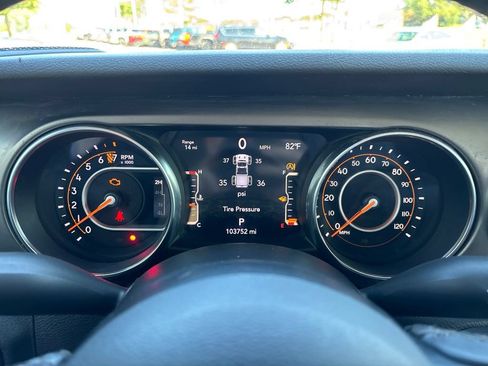 Used 2020 Jeep Gladiator Sport w/ Quick Order Package 24S AWD/4WD image 62