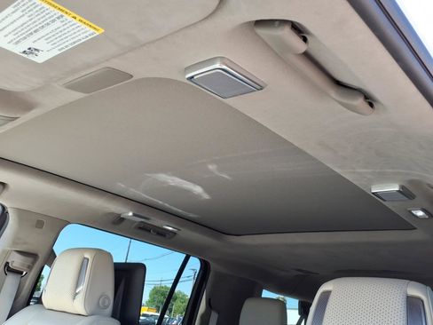 Used 2024 Cadillac Escalade ESV Sport Platinum AWD/4WD image 16