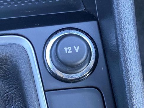 Used 2024 Volkswagen Jetta S image 29