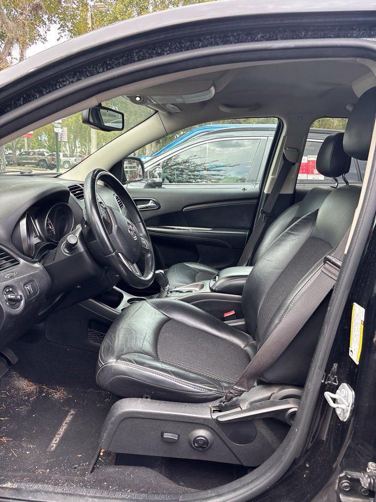 Used 2017 Dodge Journey Crossroad FWD image 6