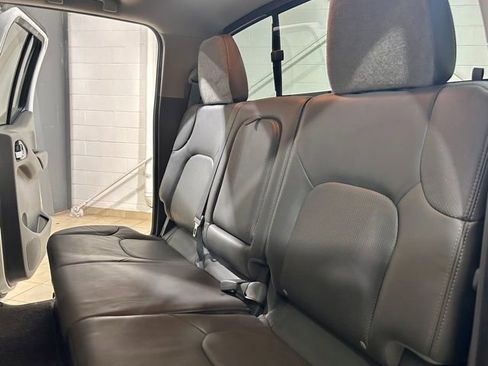 Used 2019 Nissan Frontier SL AWD/4WD image 18