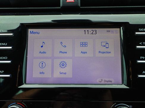Used 2019 Toyota Camry SE FWD image 10