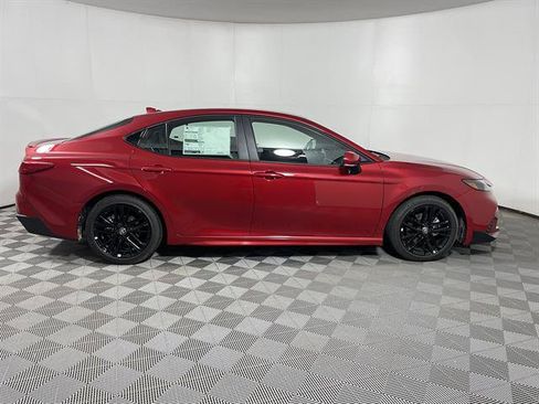 New 2026 Toyota Camry SE FWD image 8