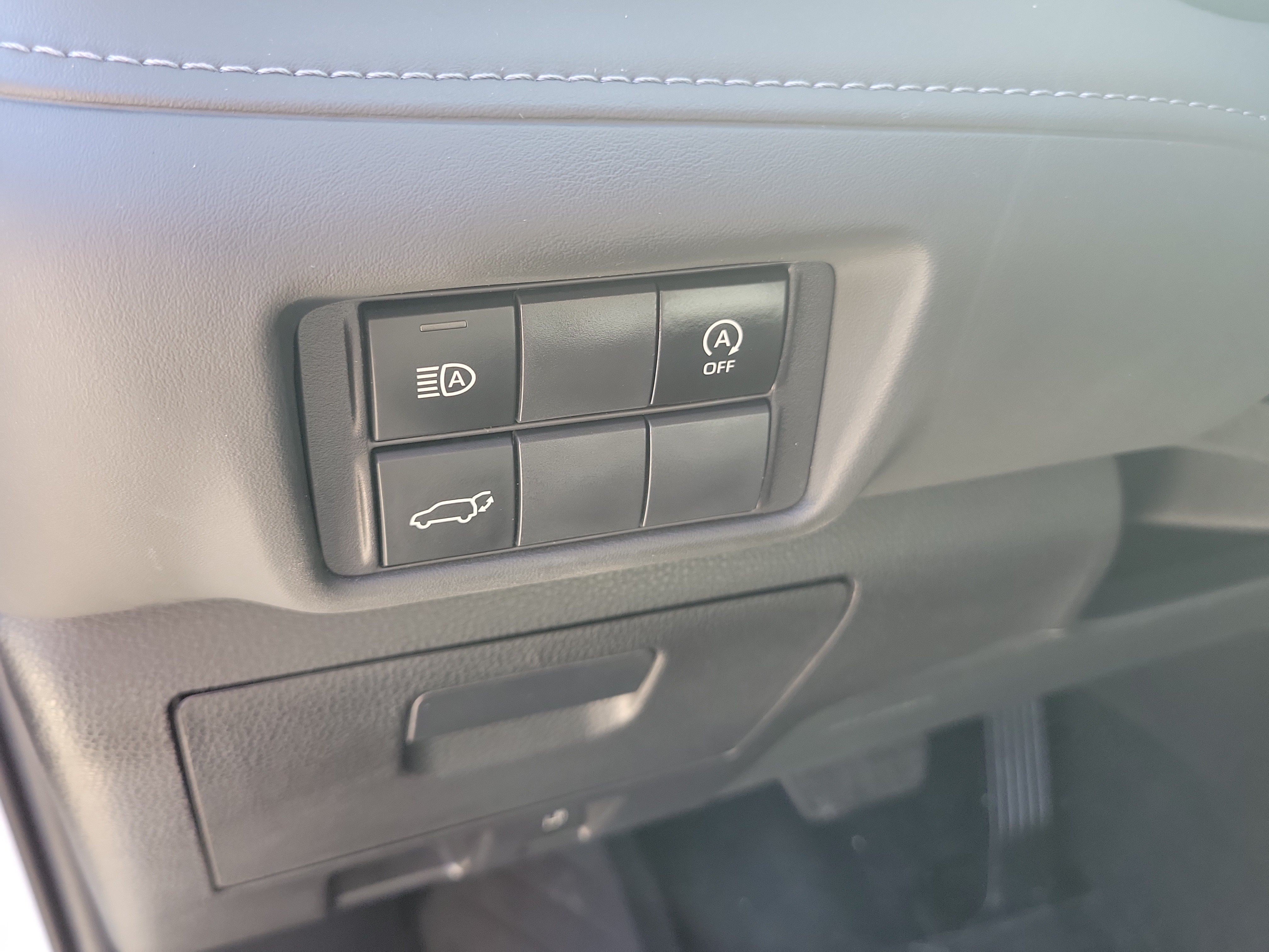 Used 2023 Toyota Highlander XLE FWD image 27