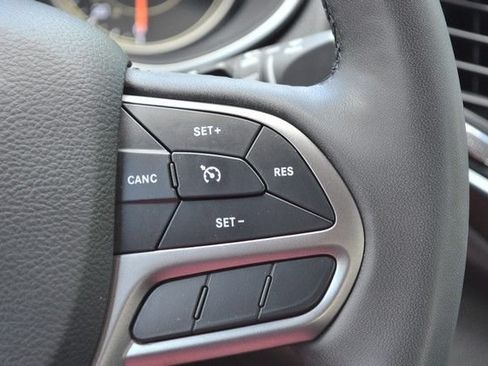 Used 2021 Jeep Cherokee Latitude Lux AWD/4WD image 18