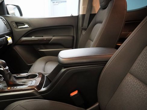 Certified 2022 GMC Canyon Elevation w/ Trailering Package image 16