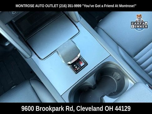 Used 2025 Land Rover Discovery Sport S image 23